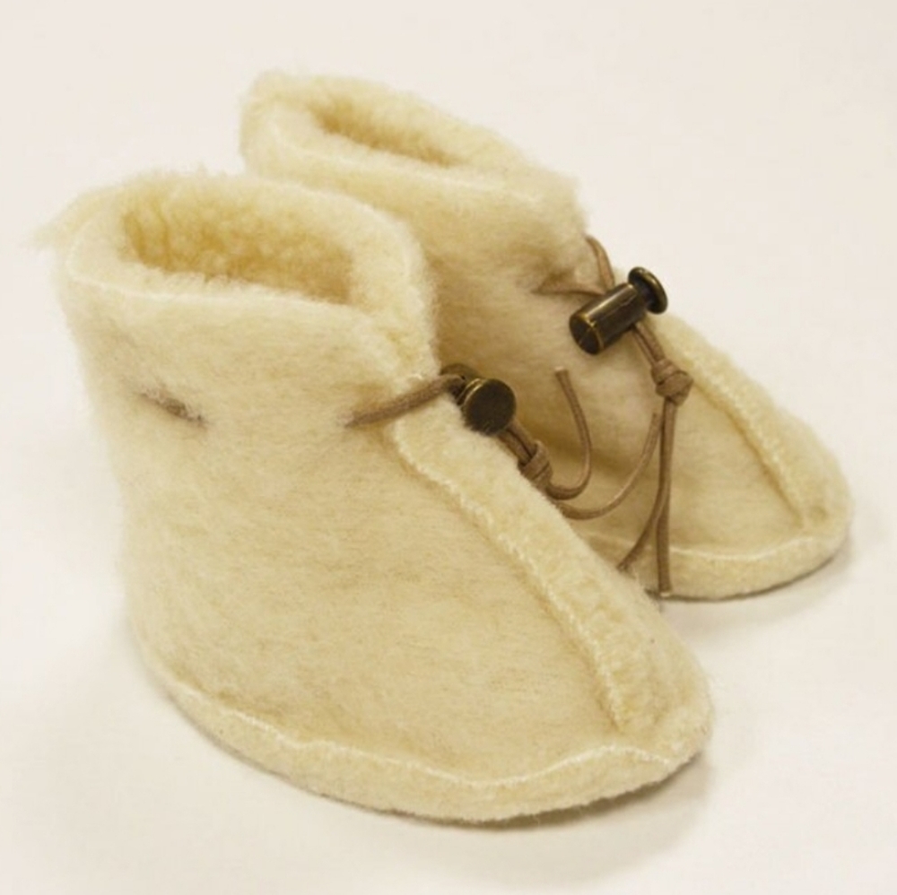 Infant merino wool booties